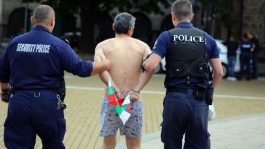 Дъждовното време почивният ден и големият християнски празник Успение Богородично