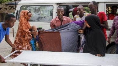 Ислямски терористи нападнаха популярния хотел Елит на плаж в сомалийската