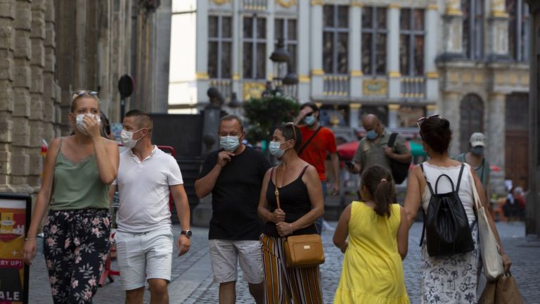 Над двеста души излязоха днес в Брюксел на демонстрация срещу