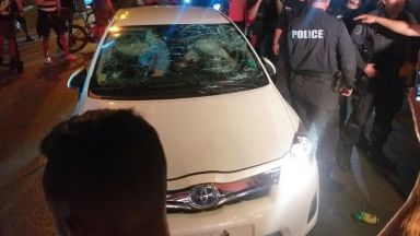 Трима участници в нерегламентираните протестни действия са задържани за проявена