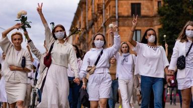 Конфликтът между беларуския лидер Александър Лукашенко и опозиционерката Светлана Тихановска