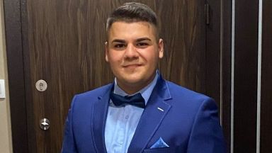 Започва проверка за смъртта на 19 годишния абитуриент с коронавирус във