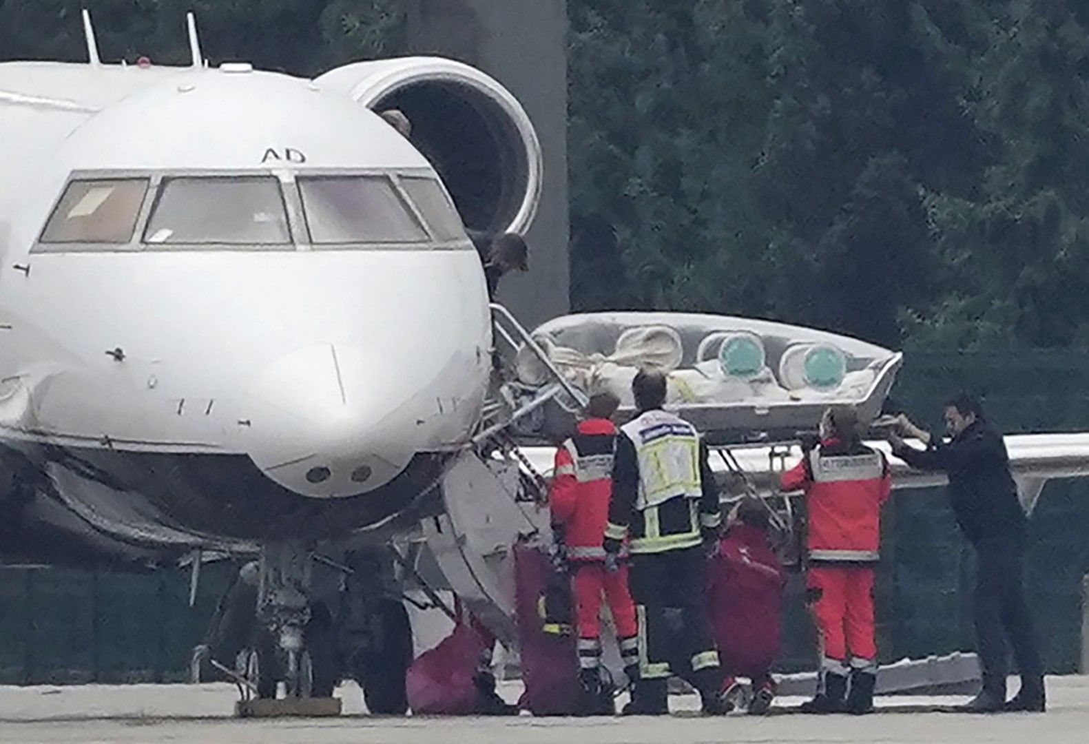 Медицинският самолет кацна в Берлин