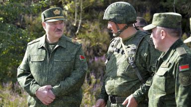 Трансферът на ядрени оръжия започна каза кратко Лукашенко в отговор