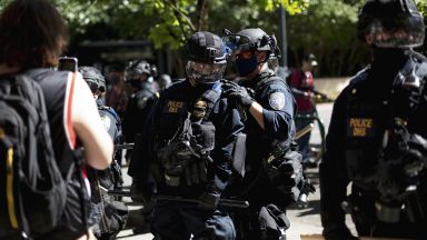 Пореден ожесточен протест със сблъсъци се разигра в американския град