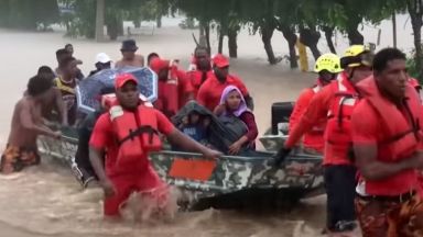Тропическата буря Лаура достигна Куба след като причини смъртта на