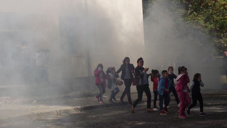 Научната общност отдавна е постигнала консенсус относно съществуването на климатични