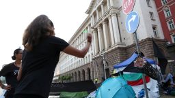 47-и ден на протести в страната, подкрепа отиде на Орлов мост и СУ (снимки)