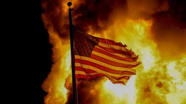 Втора нощ на протести в град Кеноша щата Уисконсин Стигна