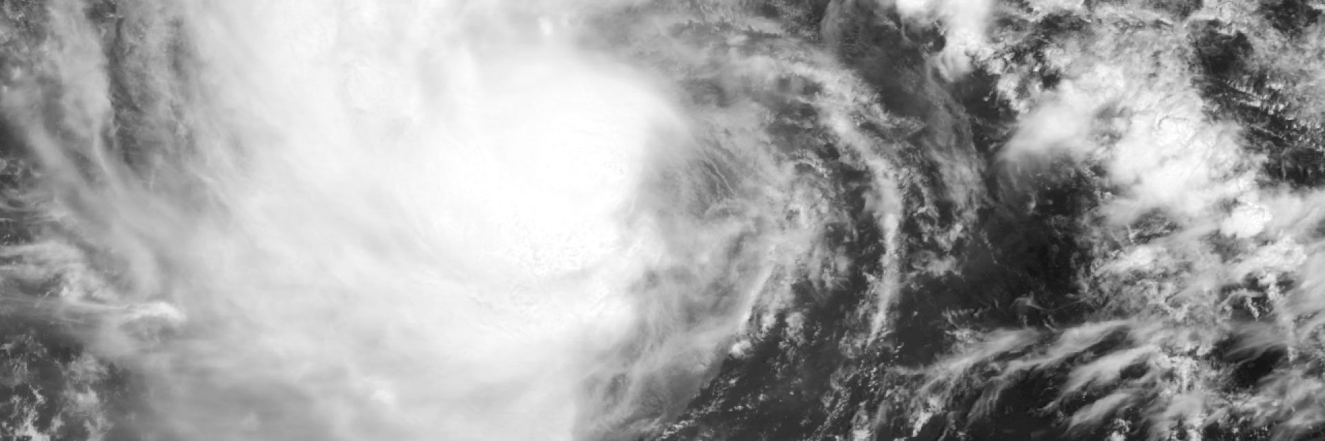 Супертайфунът Доксури-Егай удря Филипините, на път е към Тайван и Китай