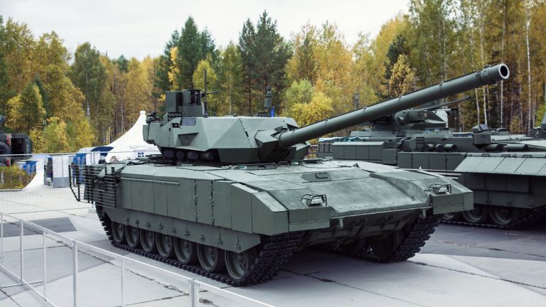Представиха подобрена версия на Т-14 "Армата"