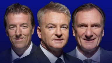 Расистки скандал в Sky Sports, след като уволниха три бели легенди