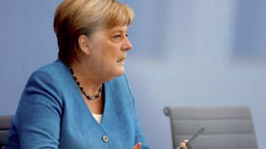 Германският канцлер Ангела Меркел смята че ситуацията в страната с