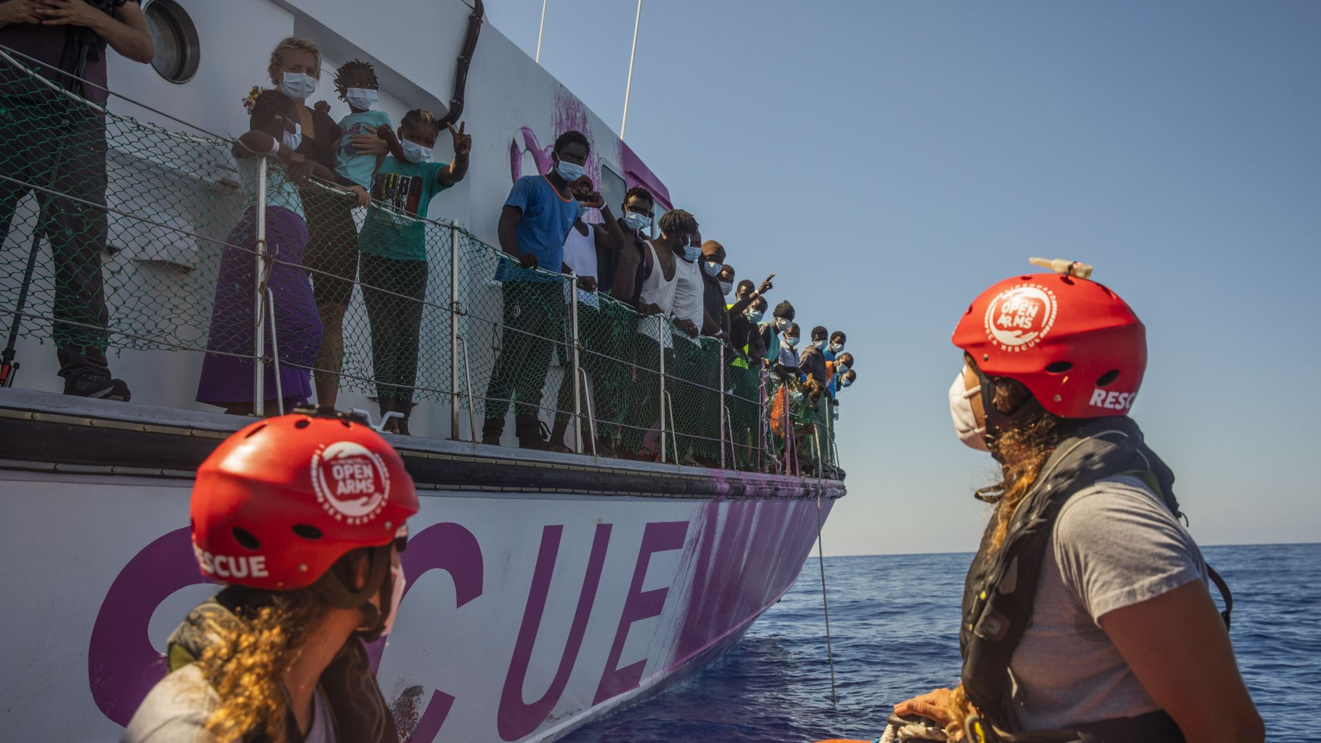 Кметът на Лампедуза обяви "обща стачка" след нова вълна от мигранти (видео)
