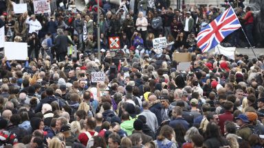В Париж Нант Кан и други френски градове днес имаше