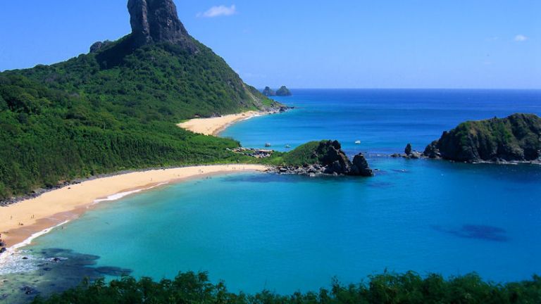 Бразилските власти отново отварят за посещения живописни острови, достъпът до