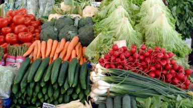 Зеленчуците поевтиняха значително по стоковите тържища през втората седмица на май