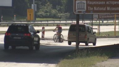 Светофари се появиха на пътен възел на Околовръстното в София