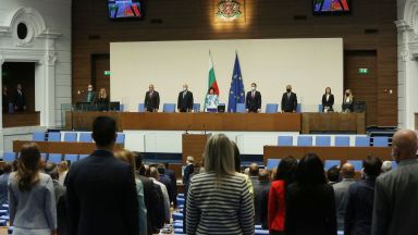 Депутатите се събраха за първо заседание след ваканцията Есенната сесия