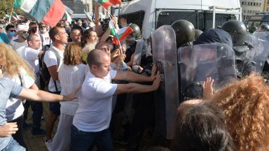 Политологът Георги Киряков заяви че протестът в центъра на София