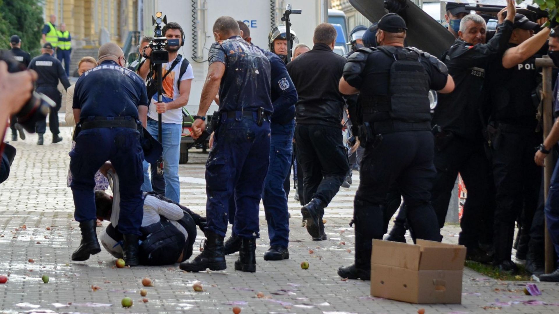 Нови сигнали за полицейско насилие са постъпили в Народното събрание