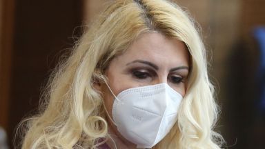 Парламентът прие оставката на министъра на правосъдието Данаил Кирилов и