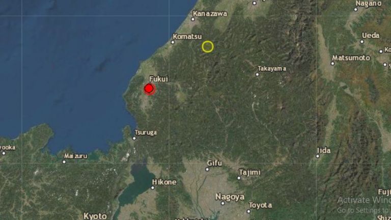 Най-малко 11 души са ранени при земетресението с сила 5