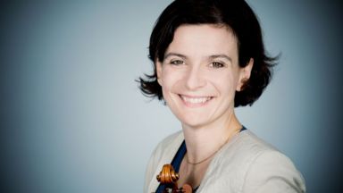 Концертмайсторът на Виенската филхармония Албена Данаилова гостува у нас като солистка на Оркестъра на Класик ФМ радио     