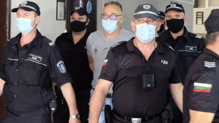Районният съд в Дупница остави за постоянно в ареста бившия