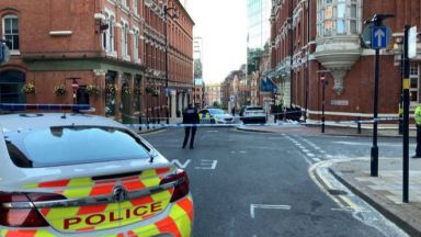 Няколко души са били намушкани с нож в Бирмингам втория