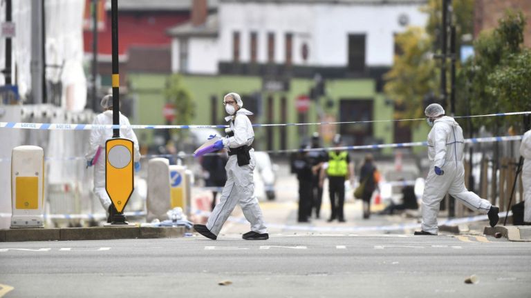 Британската полиция съобщи, че 27 годишен мъж е задържан по