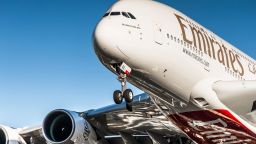 Emirates наложи забрана на деца да пътуват в първа класа