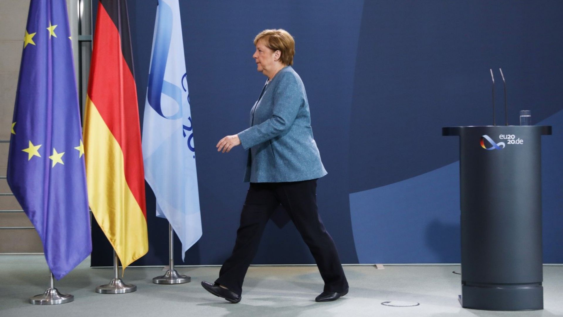 Кабинетът на Меркел предвижда да вземе заем от 96,2 милиарда евро