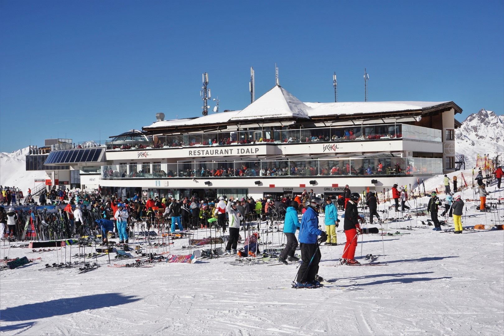Популярния ски курорт Ишгъл през март 2020 г.