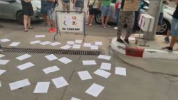 62-и ден на протести: листа от Конституцията за Марешки (снимки)
