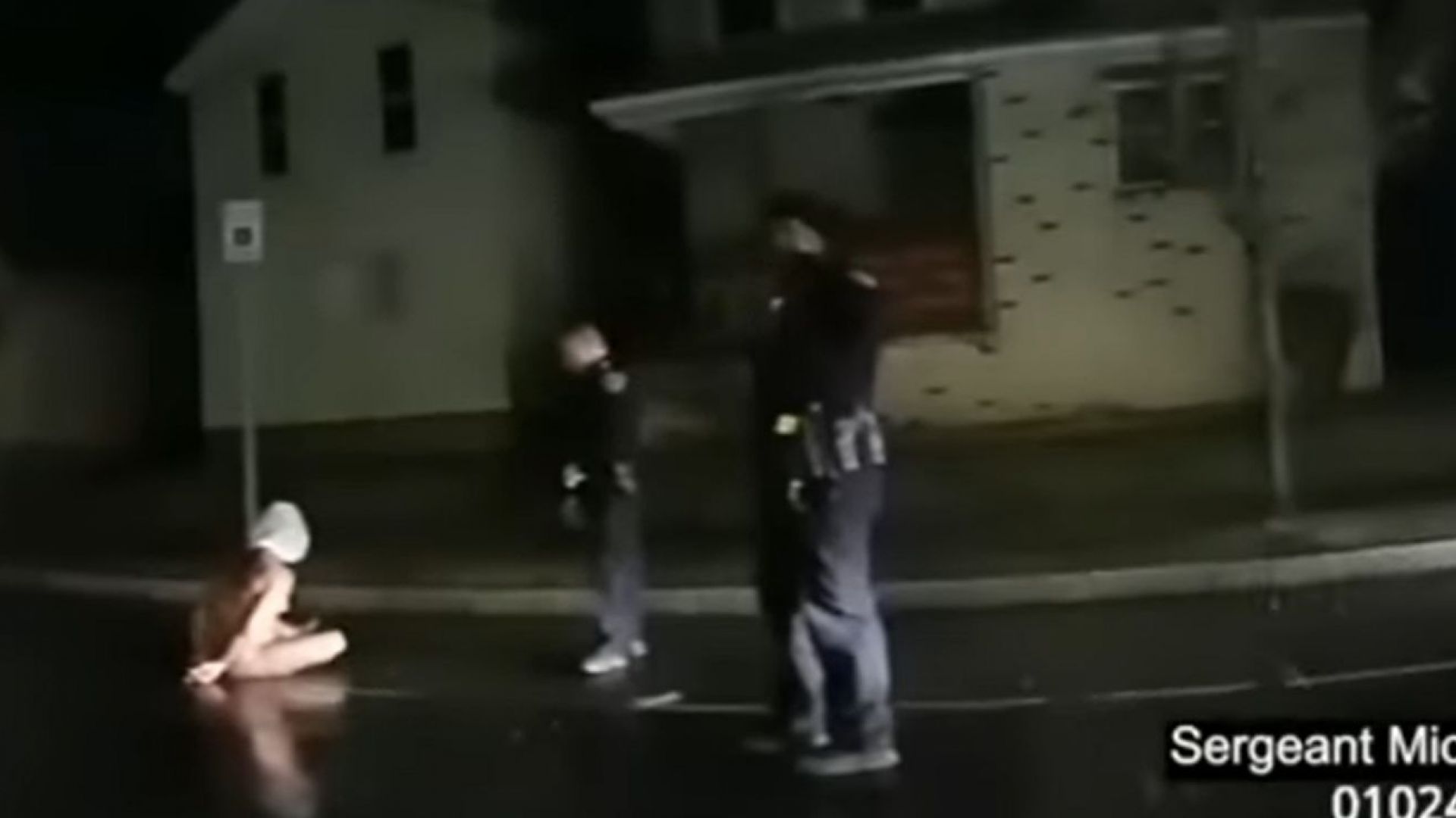 Протести и оставка в Рочестър, след като полицаи задушиха с качулка дрогиран чернокож