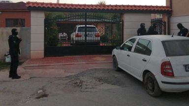 Антимафиоти блокираха Кюстендил тази сутрин Спецоперацията е под ръководството на