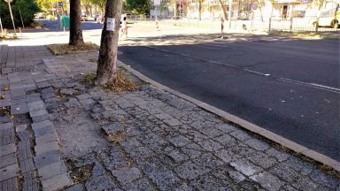 Приключи преасфалтирането в източното платно на частта от бул Демокрация