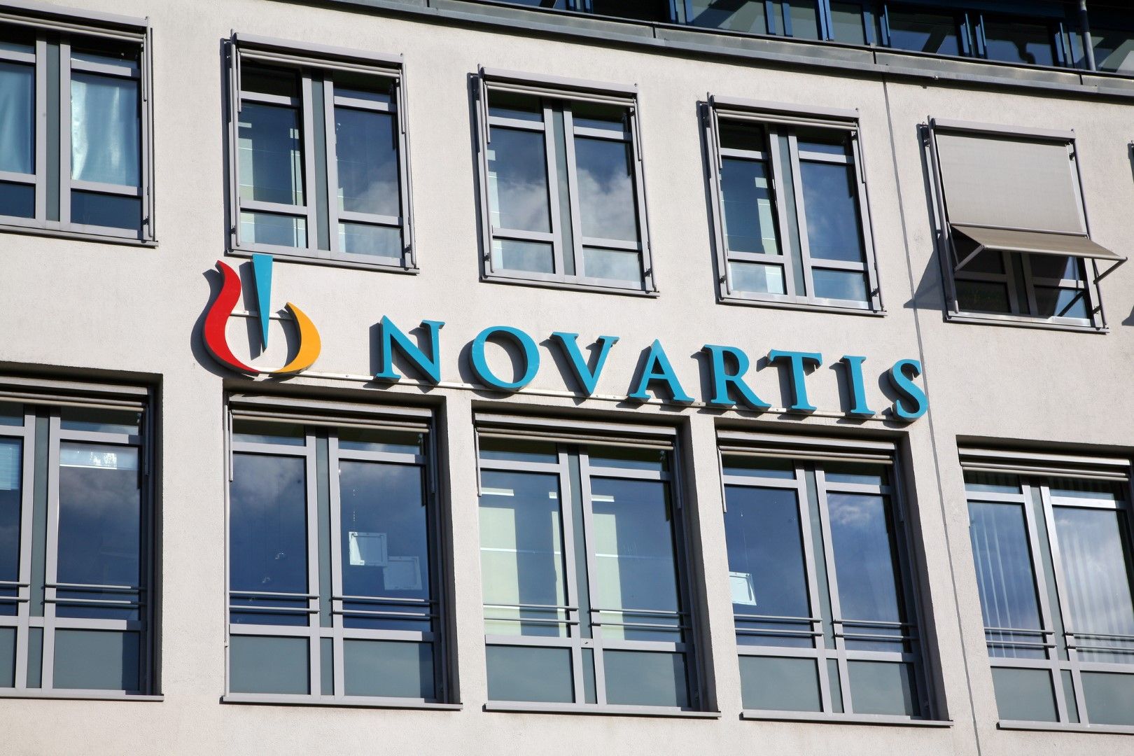 Новартис ще обжалва глобата от 385 млн. евро