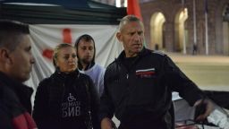 В 64-тия ден на протести, полицейски кордони, при проверки бяха открити ножове, бутилки, пръти 