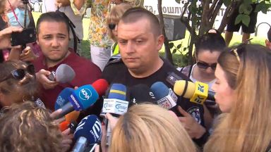 До момента всичко преминава нормално Има 6 лица задържани двама