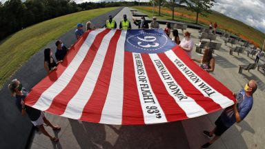 Президентът Доналд Тръмп и опонентът му кандидатът за президент на