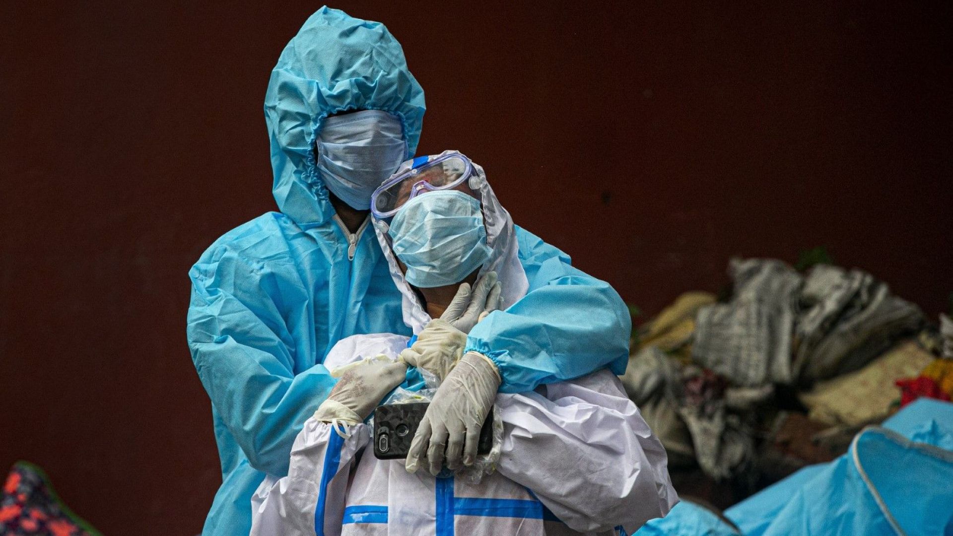 Шестте месеца на коронавирусна пандемия в цифри
