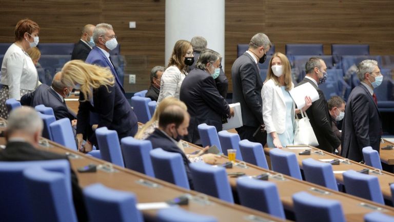 Ако не разберем цената на кворума в парламента, толкова по-зле