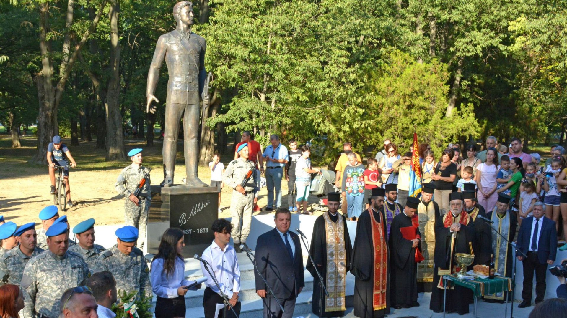 Русе най-после има паметник на Васил Левски