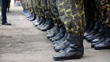 "Славянско братство": Русия праща 300 десантчици в Беларус