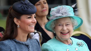 Кралица Елизабет Втора поздрави участниците във фотоконкурса на Кейт Мидълтън