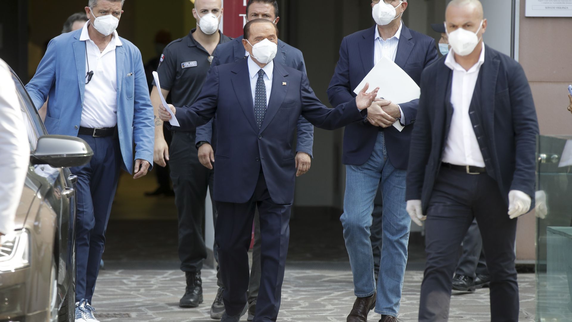 Изписаха Силвио Берлускони от болницата след тежка борба с Covid-19