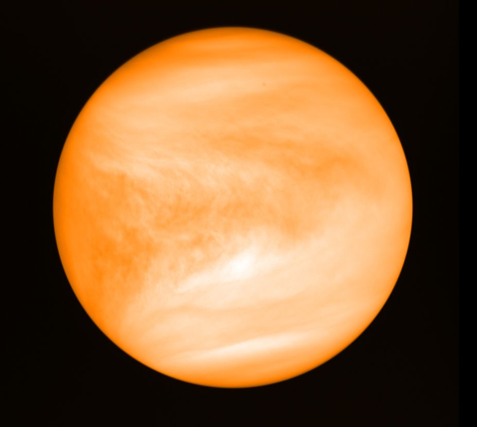 Венера има много гъста атмосфера, но няма магнитно поле