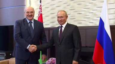 Путин пред Лукашенко: Беларус трябва да се справи без външна намеса, но даваме $1,5 млрд.